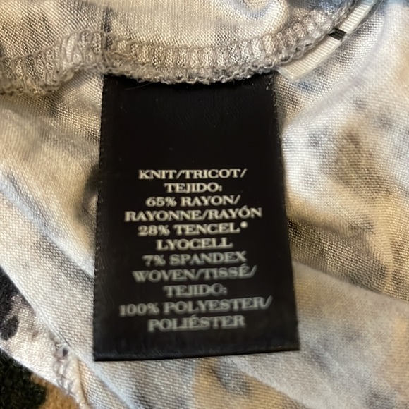 Ann Taylor Black Cold Shoulder Top w/ Tie Sash in Back at Neck - Picture 10 of 10